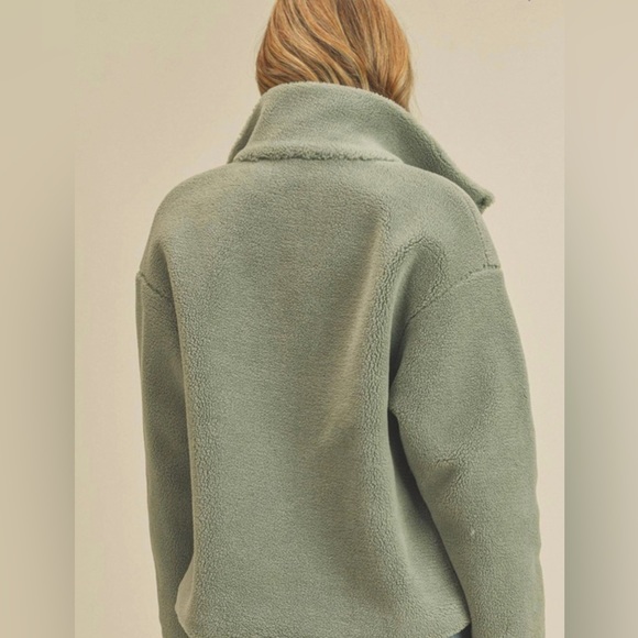 Sherpa Jacket - Picture 3 of 3